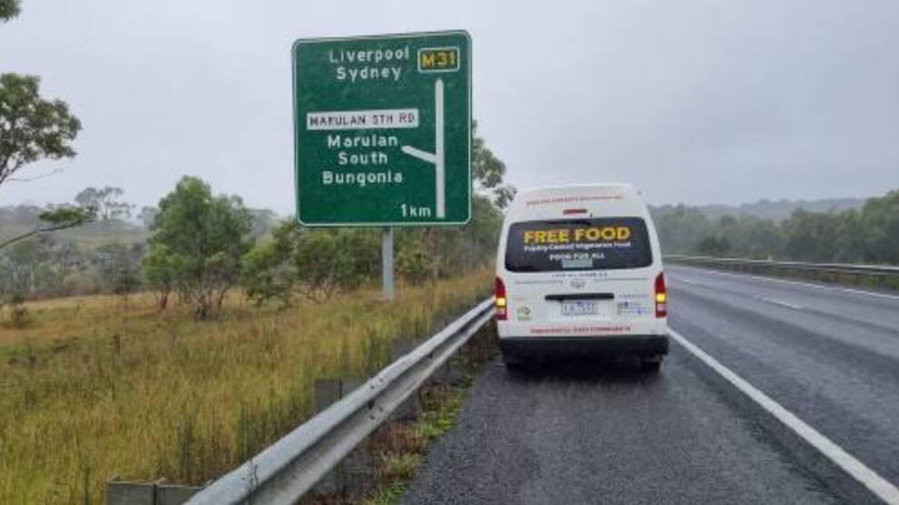 Sikh Volunteers Australia has sent a fully stocked van north to provide free vegetarian meals for flood victims in Lismore. 