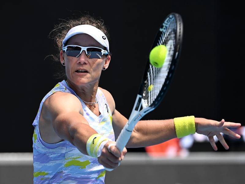 Samantha Stosur has claimed a rousing first-round win at Melbourne Park.